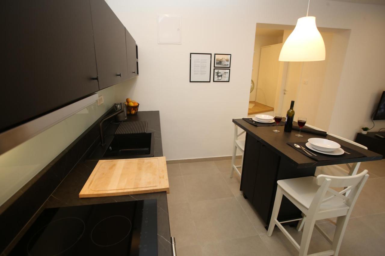 Apartmani Tri Bunje Tribalj Exterior foto