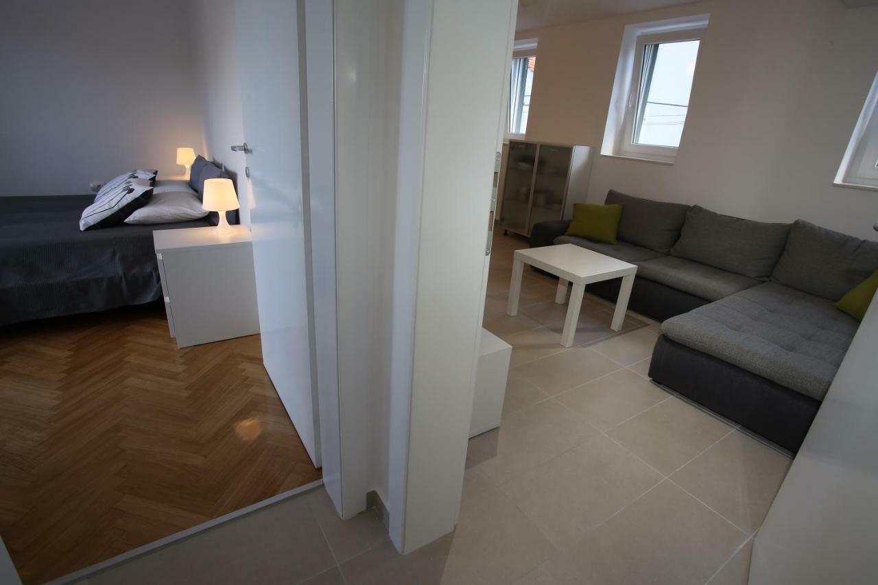 Apartmani Tri Bunje Tribalj Exterior foto