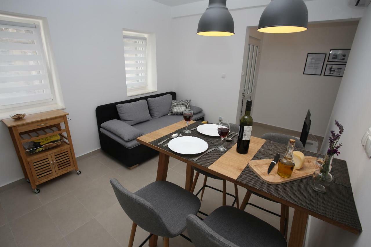 Apartmani Tri Bunje Tribalj Exterior foto